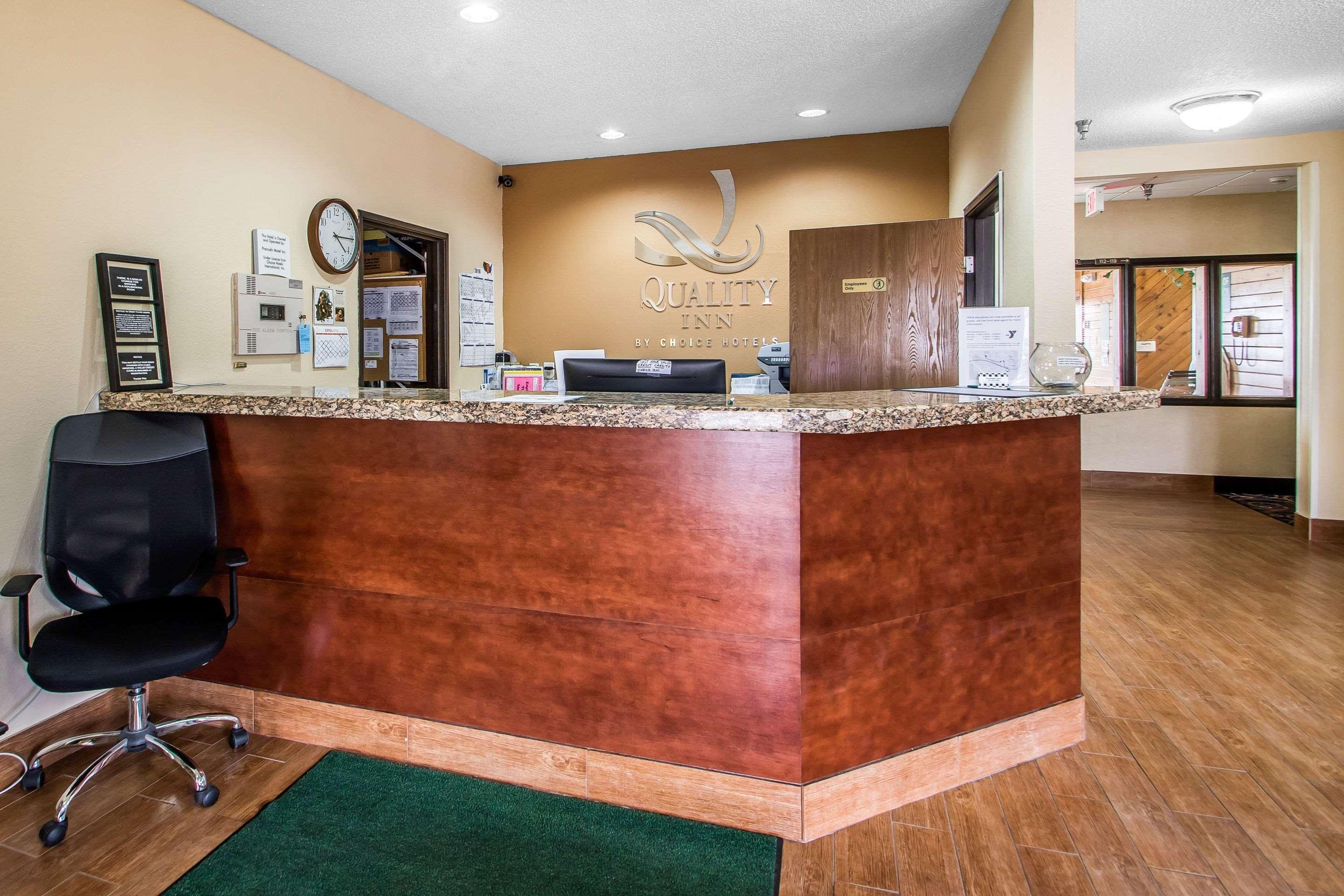 Quality Inn Dubuque On Hwy 20 Esterno foto